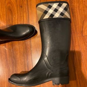 Burberry rain boots